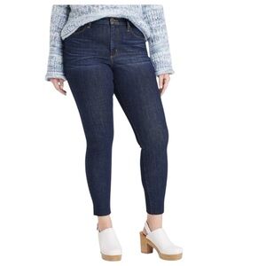 High Rise Skinny Jeans Dark Denim Universal
Thread Size 14